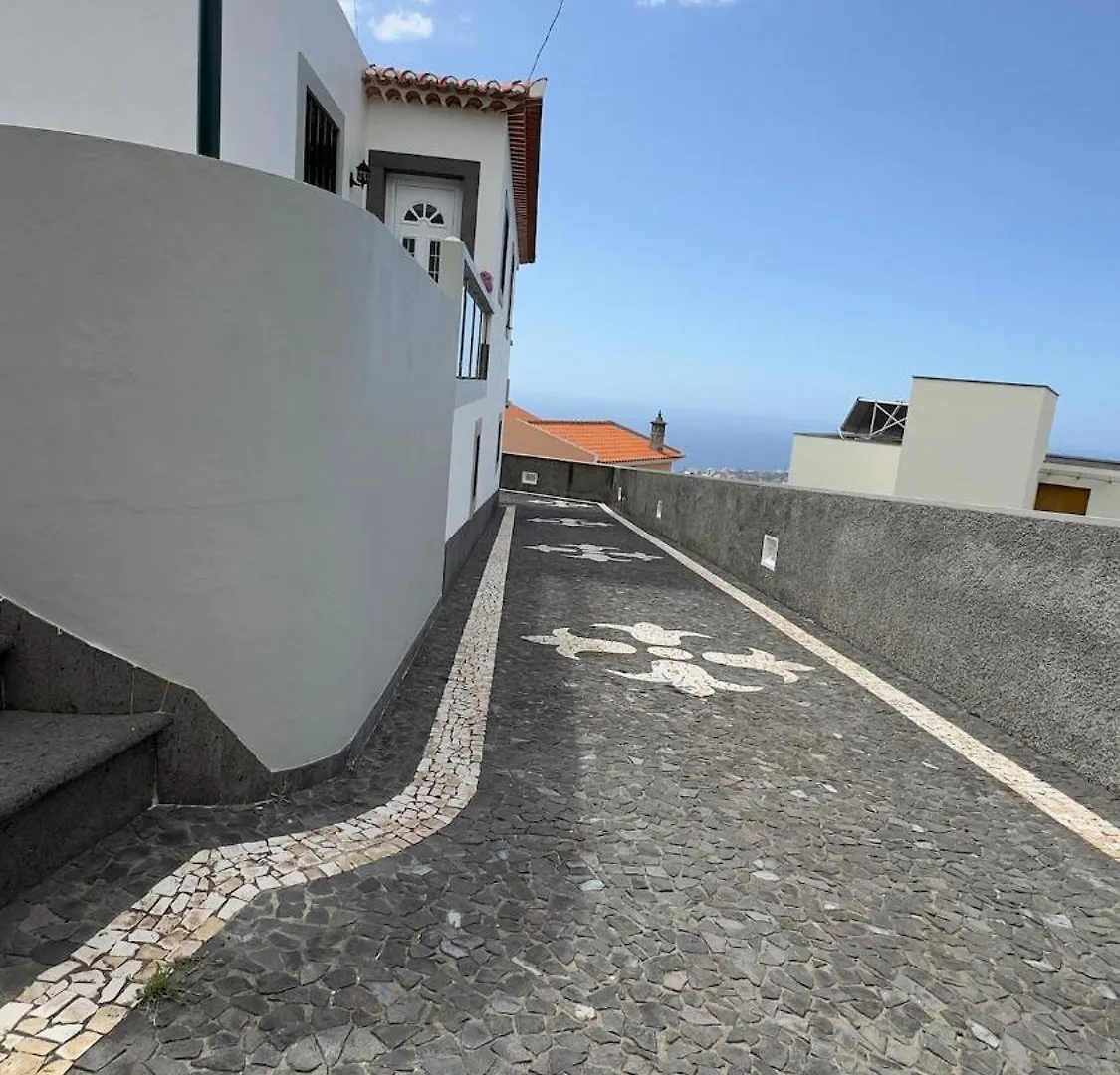 Casa Mollivia - Breath Taking Views Over Funchal 0*, Funchal (Madeira)