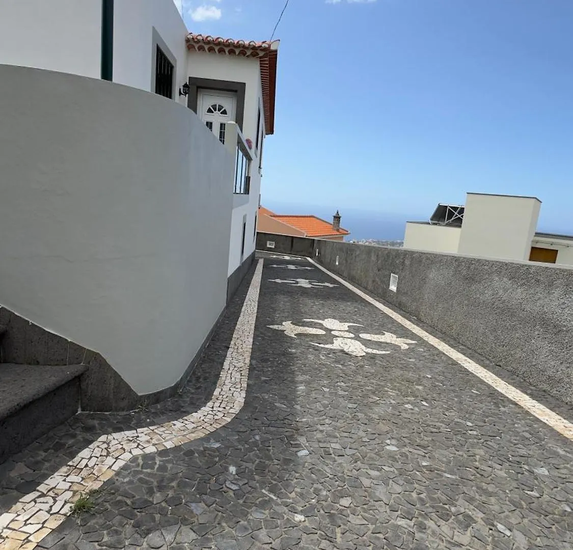 Casa Mollivia - Breath Taking Views Over Funchal
