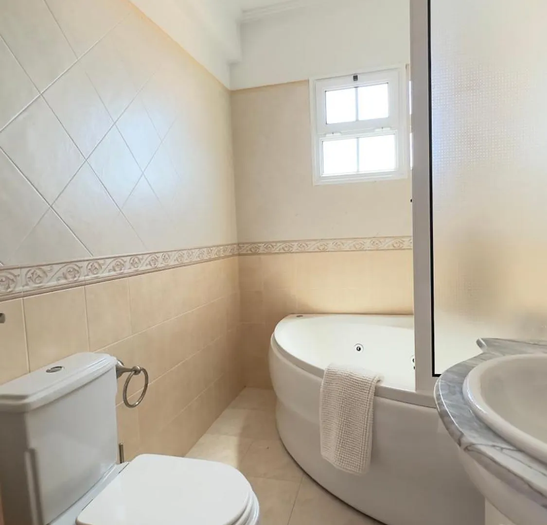 Casa Mollivia - Breath Taking Views Over Funchal بيت للعطل