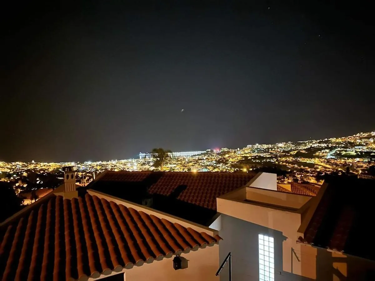 Casa Mollivia - Breath Taking Views Over Funchal 0*, Funchal (Madeira) Portugal