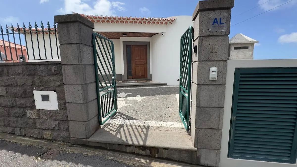 Casa Mollivia - Breath Taking Views Over Funchal Ferienhaus