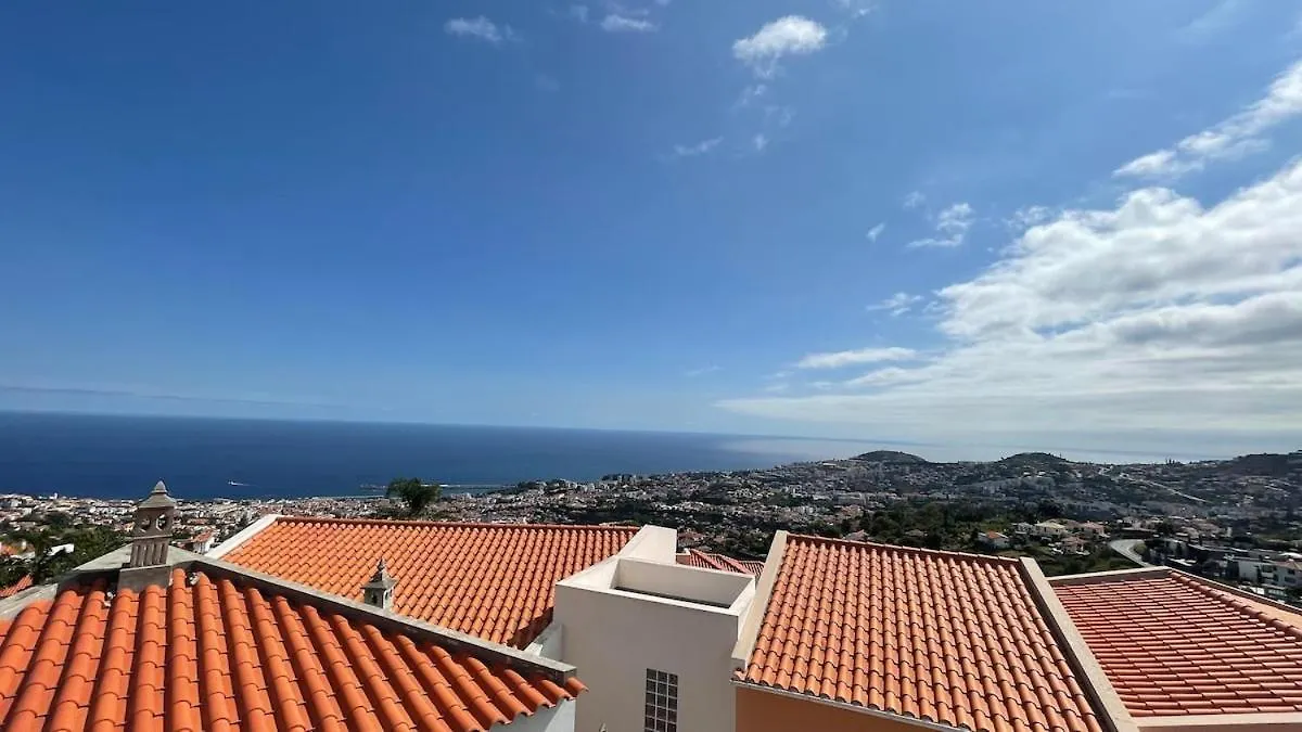 Casa Mollivia - Breath Taking Views Over Funchal Portugal